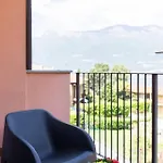 Modern With Pool Apartment