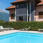 Apartment Modern With Pool Bellano