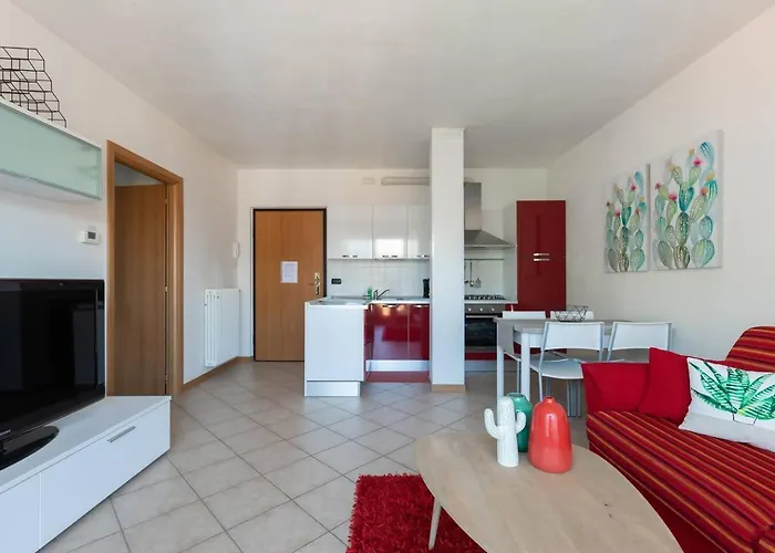 Modern With Pool * Bellano