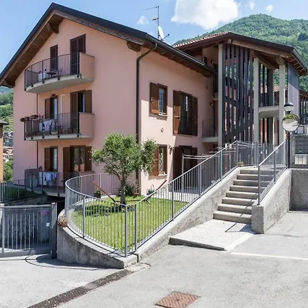 Modern With Pool דירה *