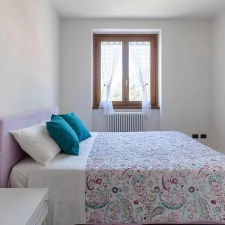 Modern With Pool דירה בלאנו