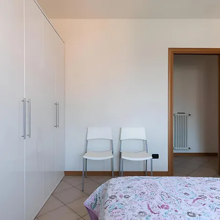 דירה Modern With Pool