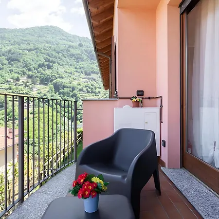 Modern With Pool דירה בלאנו