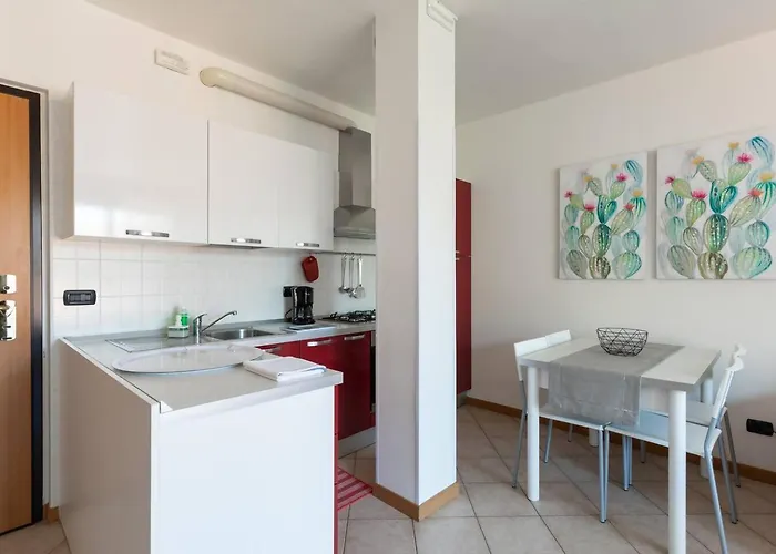 Modern With Pool Apartment