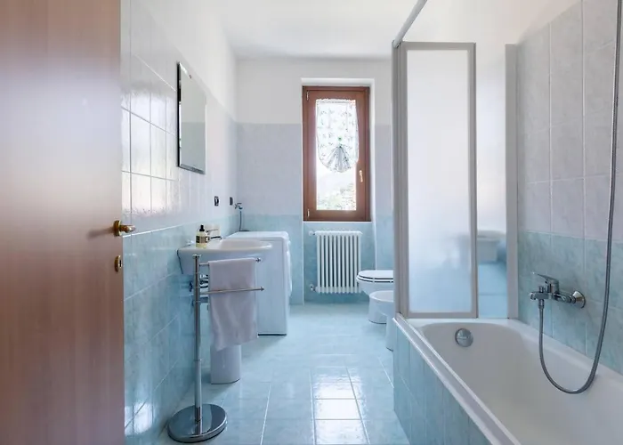 Apartment Modern With Pool Bellano